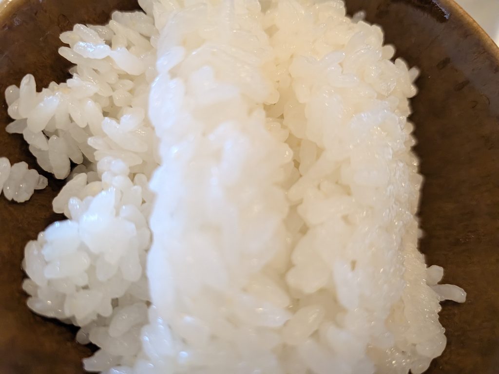 ツヤツヤの土鍋炊きご飯