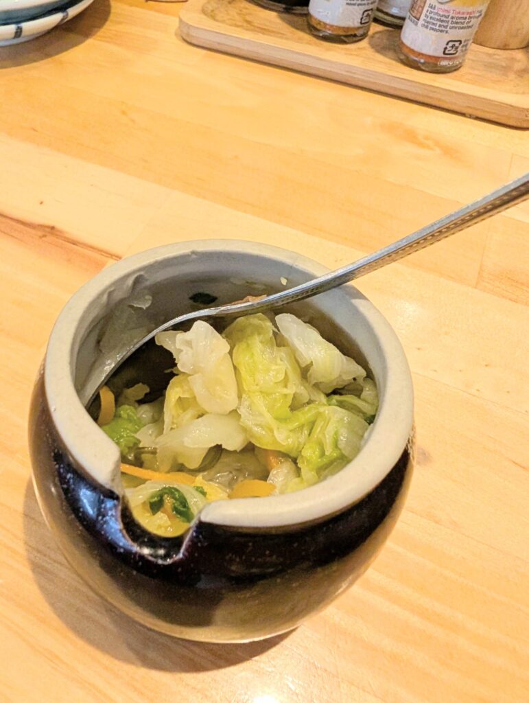 食堂うめぼし天神南の漬物