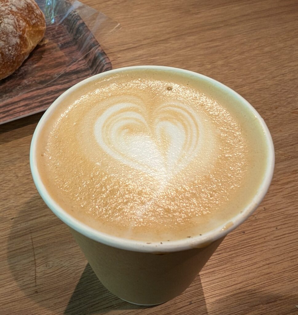 カフェラテホット