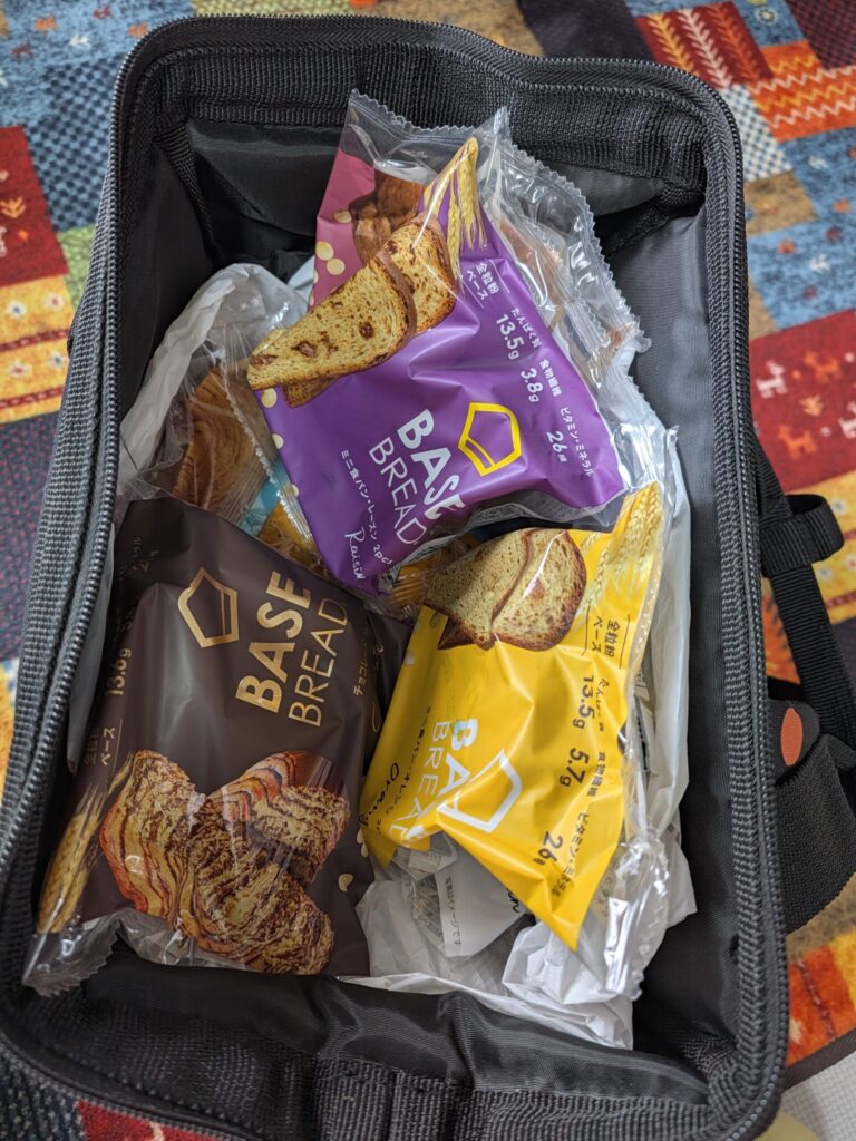 非常袋の中のベースブレッド