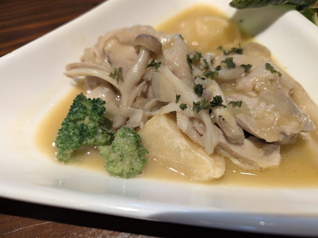 バーズカフェのメイン鶏肉